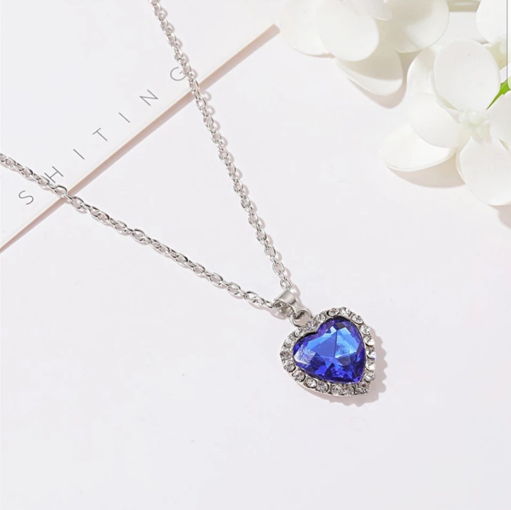 New Titanic blue love heart forever necklace!!! - Picture 3 of 4
